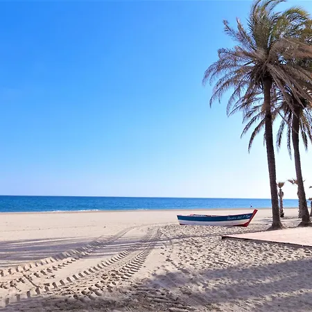 Port Iris Апартаменти
