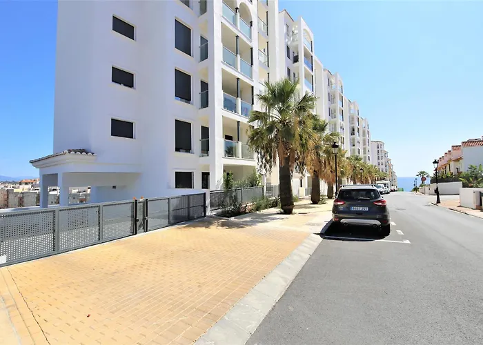 Port Iris Apartment Estepona